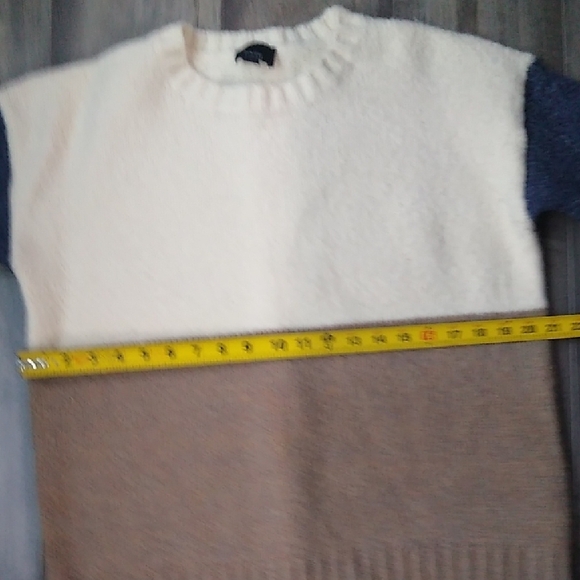 Lumiere Colorblock Sweater in Cream, Brown, and Black - Picture 6 of 8